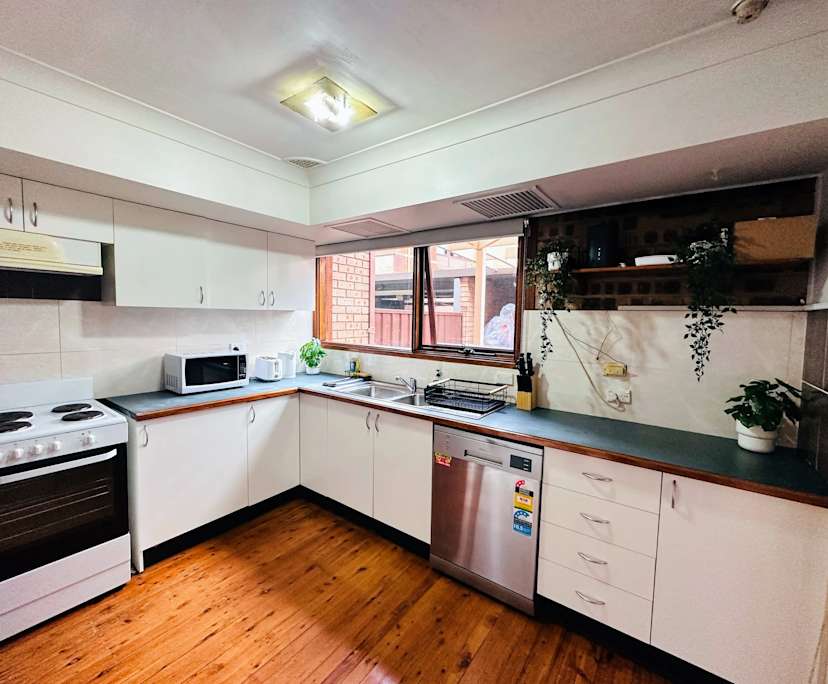 $300, Flatshare, 5 bathrooms, Strathfield NSW 2135