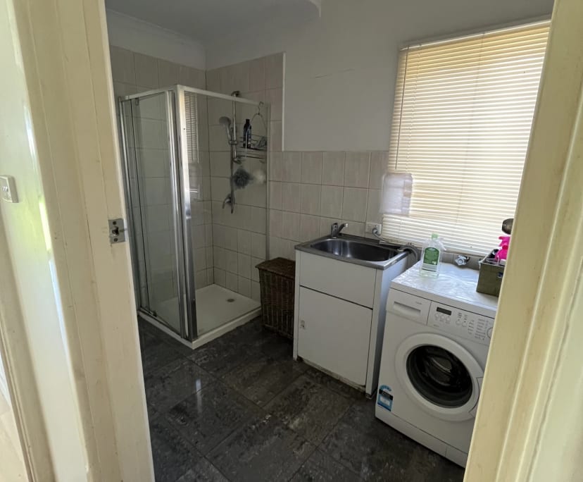 $195, Share-house, 5 bathrooms, Dandenong VIC 3175