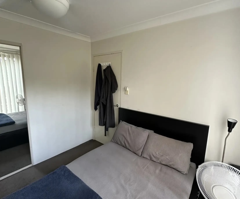 Unfurnished room in a flatshare