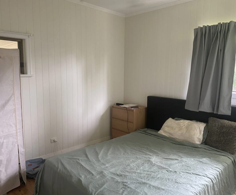 $240, Share-house, 3 bathrooms, Southport QLD 4215