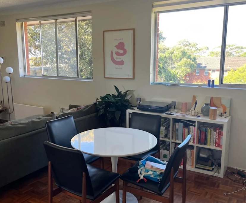 Furnished room in a flatshare