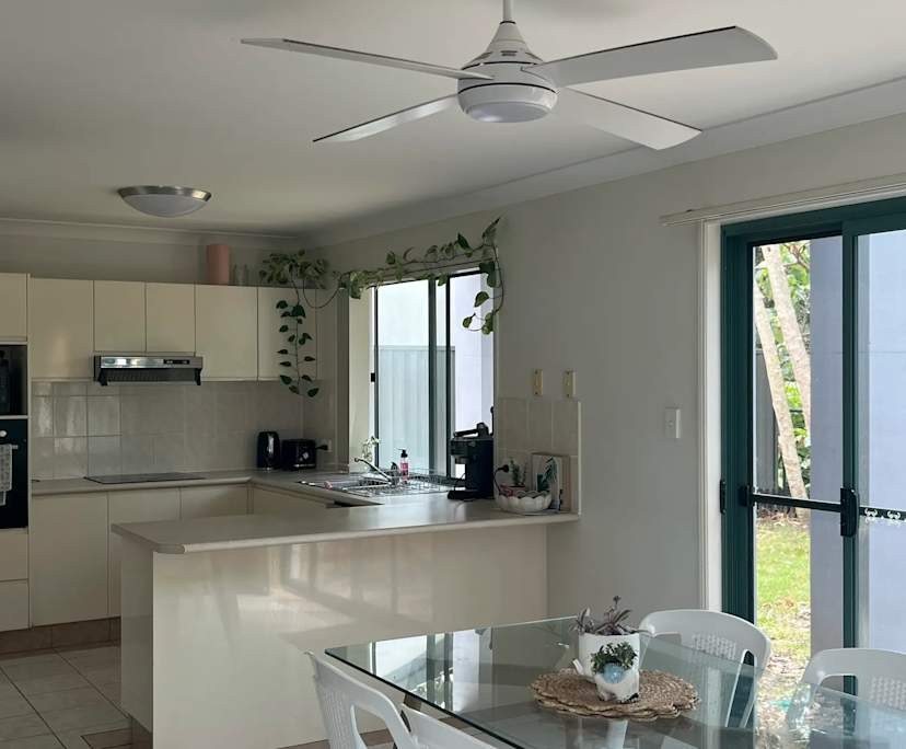 Unfurnished room in a share house