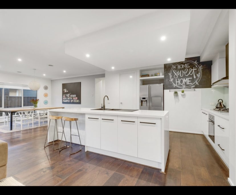 $280, Share-house, 3 bathrooms, Sandhurst VIC 3977