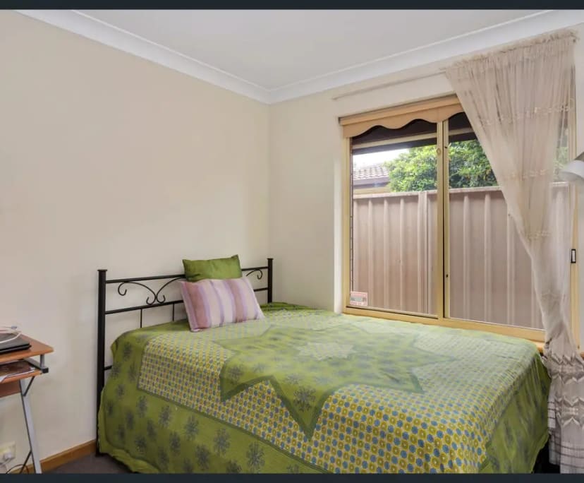 Room in a share house