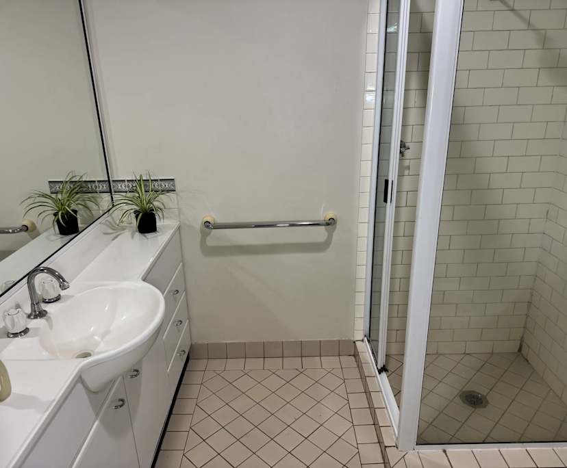 Room with ensuite in a share house