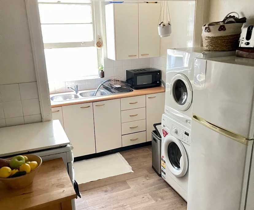 $650, 1-bed, 1 bathroom, Coogee NSW 2034