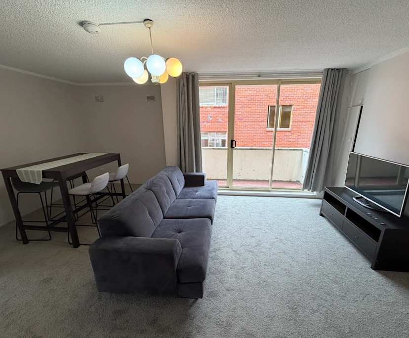 $1,300, Whole-property, 2 bathrooms, Coogee NSW 2034