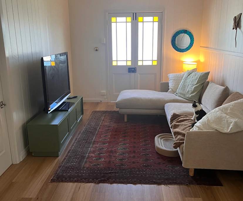 Room with ensuite in a share house