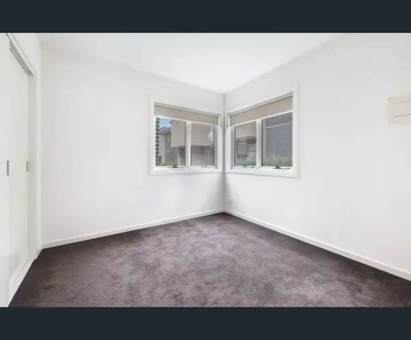 $275, Flatshare, 2 bathrooms, Oak Park VIC 3046