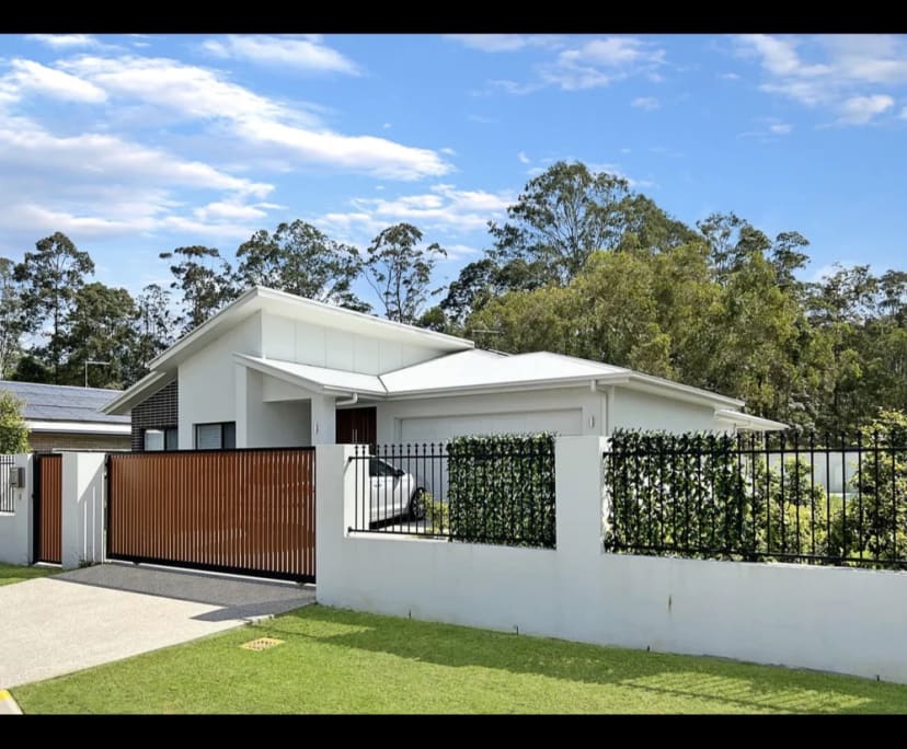 Room for Rent in Landsborough, Sunshine Coast 300...