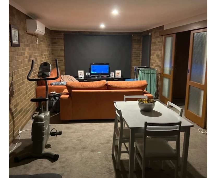 Unfurnished room in a share house