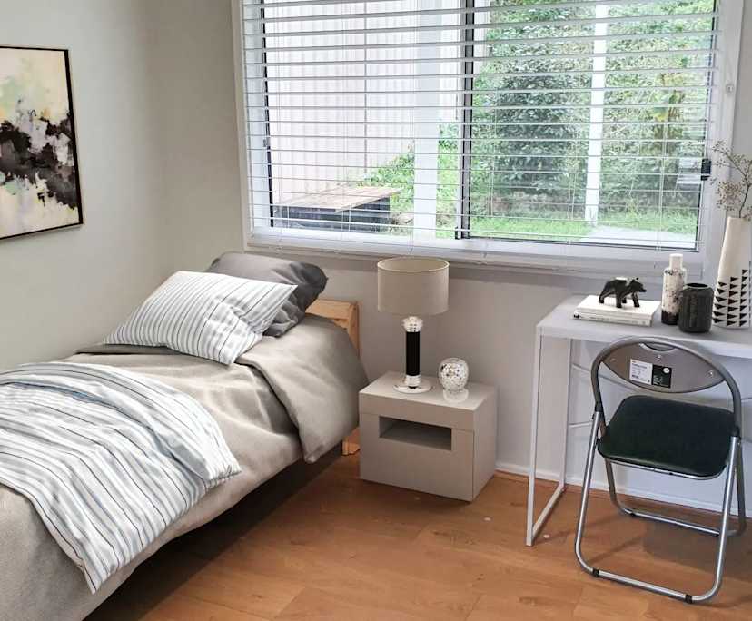 Furnished room in a share house