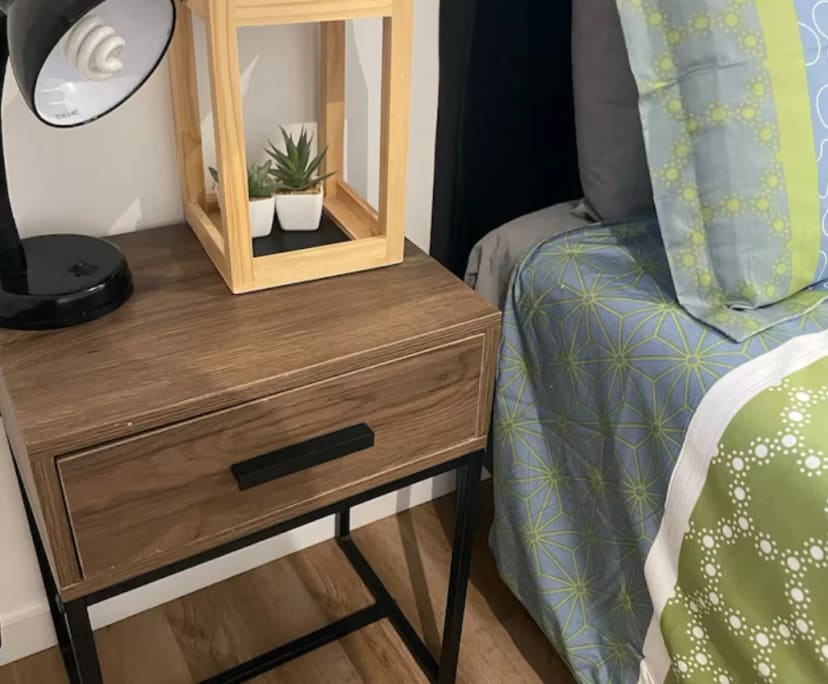 Furnished room in a flatshare