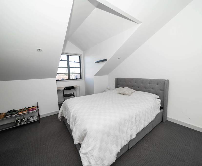 Furnished room with ensuite in a share house