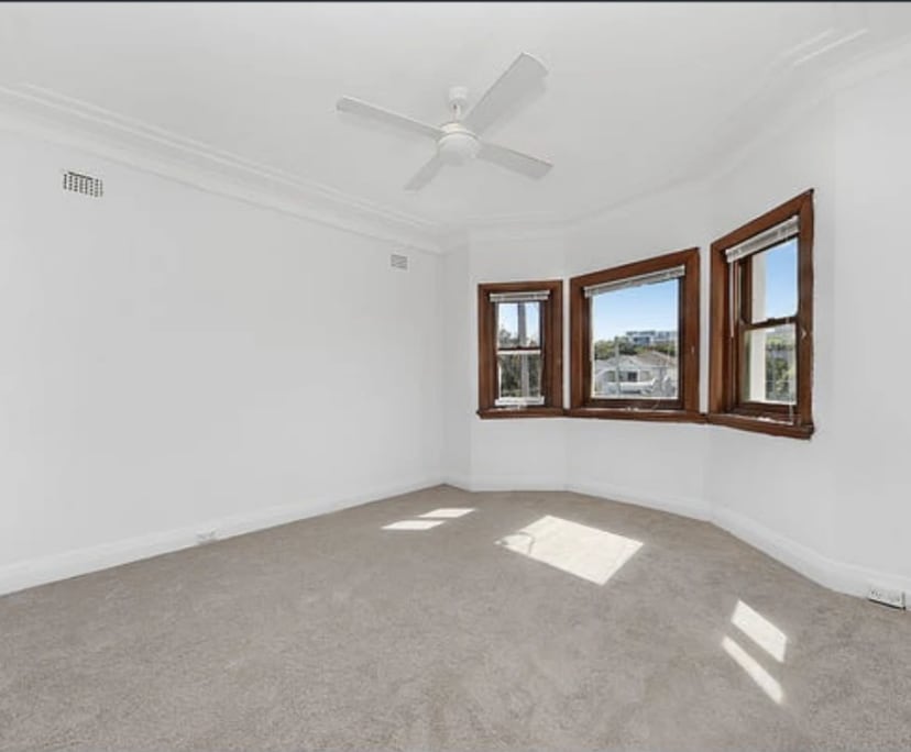 Whole property with 2 rooms for rent