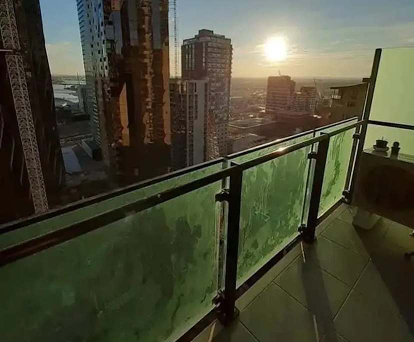 Furnished room in a flatshare