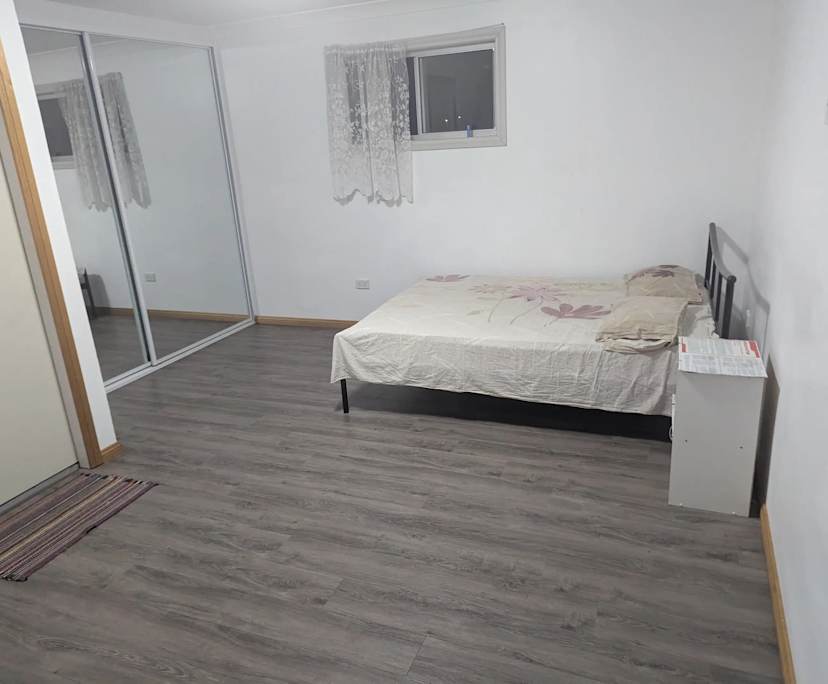 Room in a share house