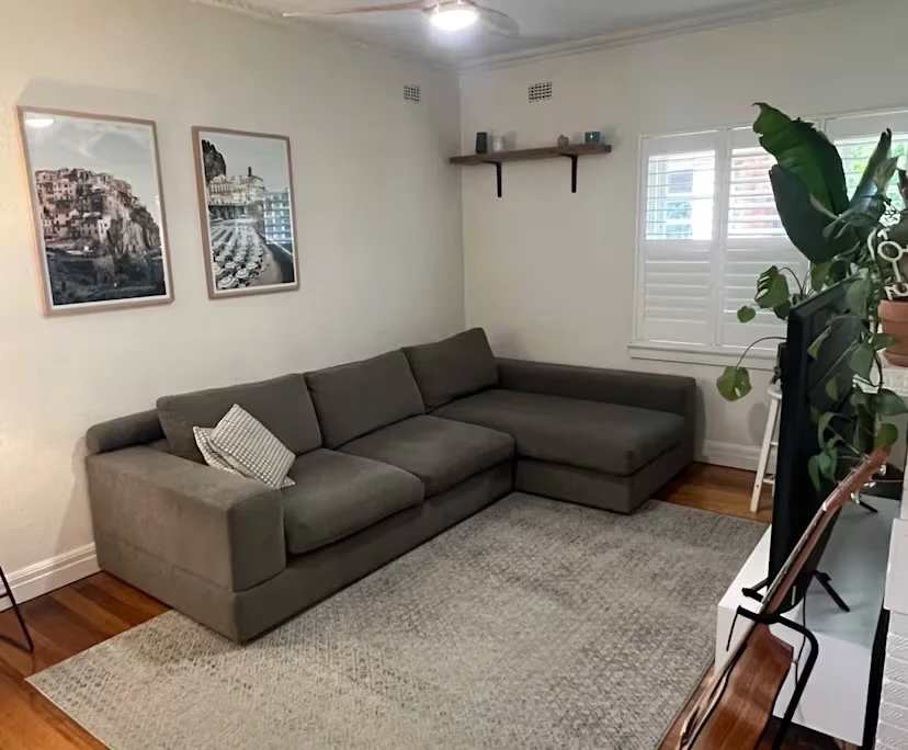 Whole property with 2 rooms for rent