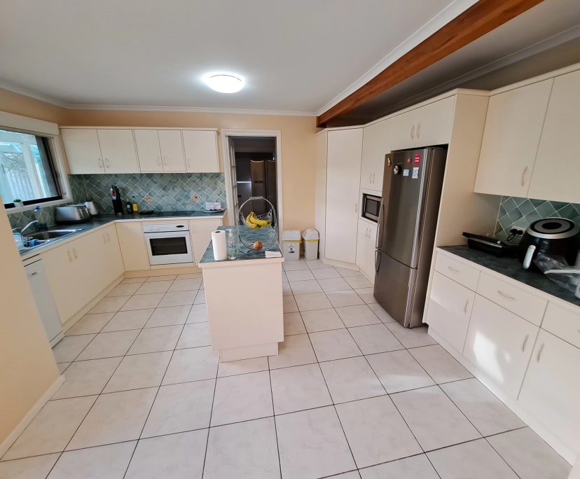 $240, Share-house, 4 bathrooms, Eight Mile Plains QLD 4113