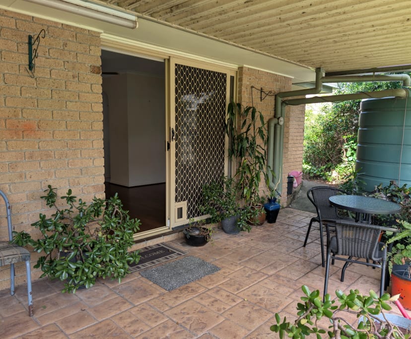 Unfurnished room granny flat for rent
