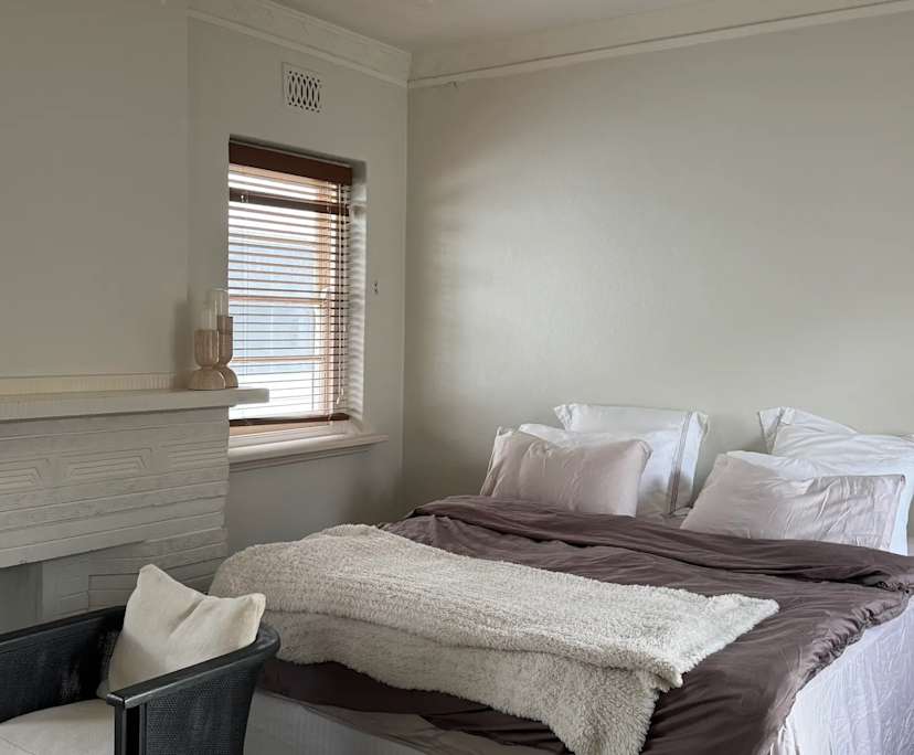 Room in a share house