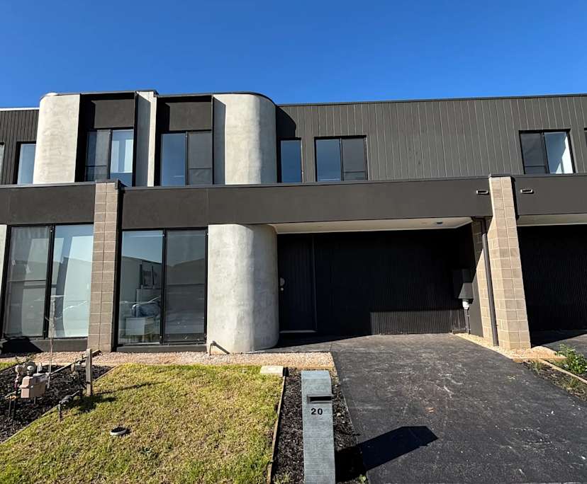 $250, Share-house, 3 bathrooms, Fraser Rise VIC 3336