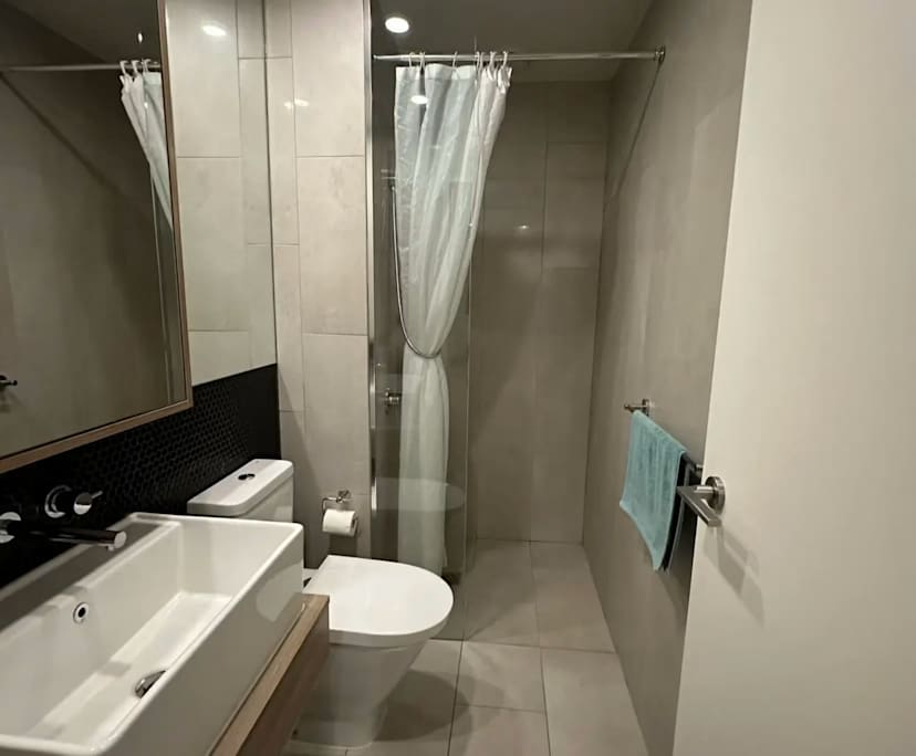 $330, Flatshare, 2 bathrooms, Carlton VIC 3053