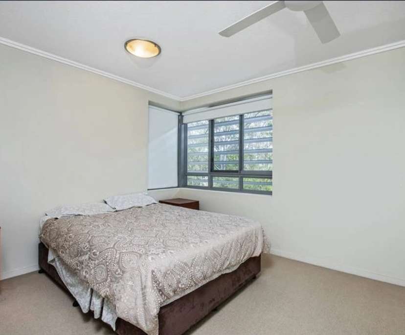 $650, 1-bed, 1 bathroom, Southport QLD 4215