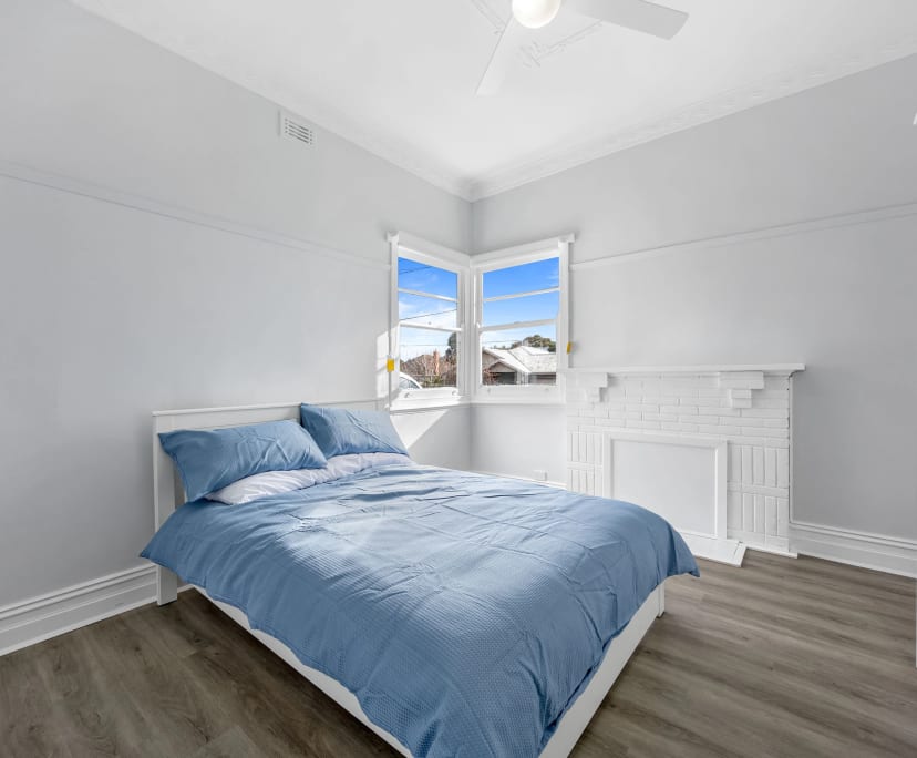 $250, Share-house, 3 bathrooms, Brown Hill VIC 3350