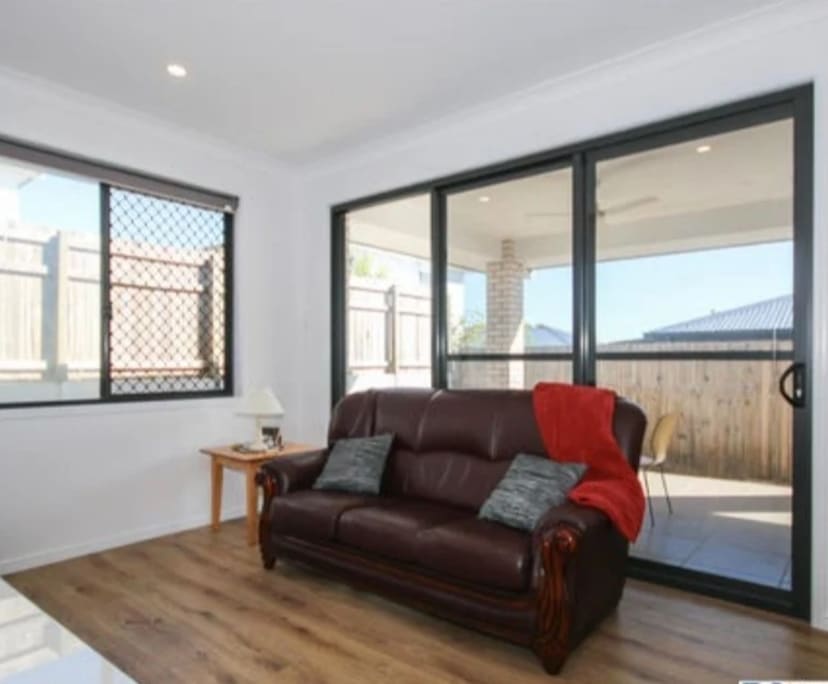 Room for Rent in Springfield Lakes, Brisbane 230,...