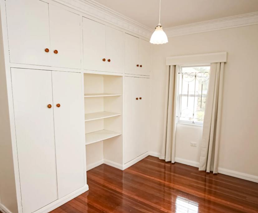 Unfurnished room in a share house