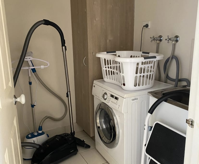 $350, Share-house, 3 bathrooms, Glen Waverley VIC 3150