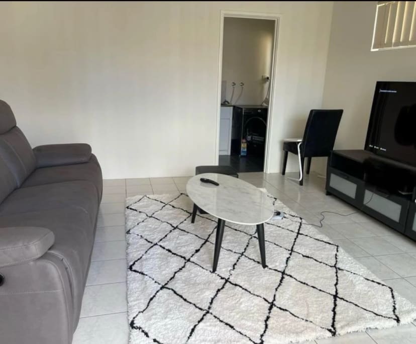 $230, Share-house, 3 bathrooms, Saint James WA 6102