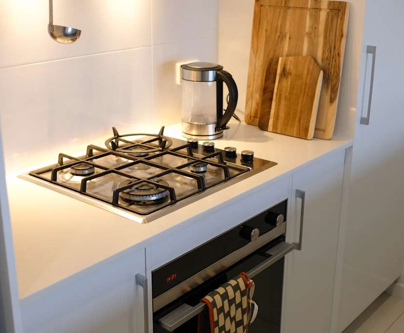 $350, Whole-property, 2 bathrooms, Lake Illawarra NSW 2528