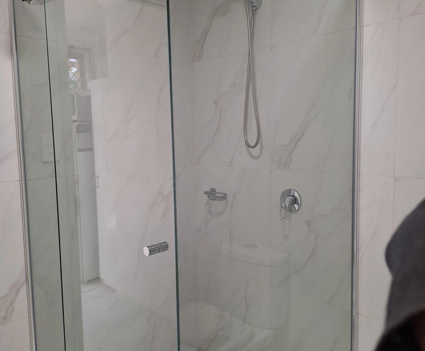 Unfurnished room with own bathroom