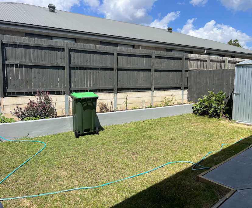 $215-380, Share-house, 2 rooms, Spring Mountain QLD 4300, Spring Mountain QLD 4300