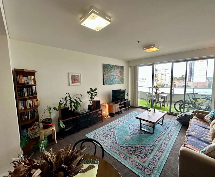 Unfurnished room with ensuite in a flatshare
