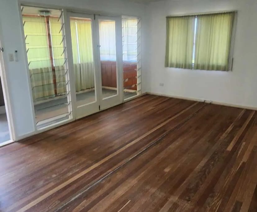 Unfurnished room in a share house