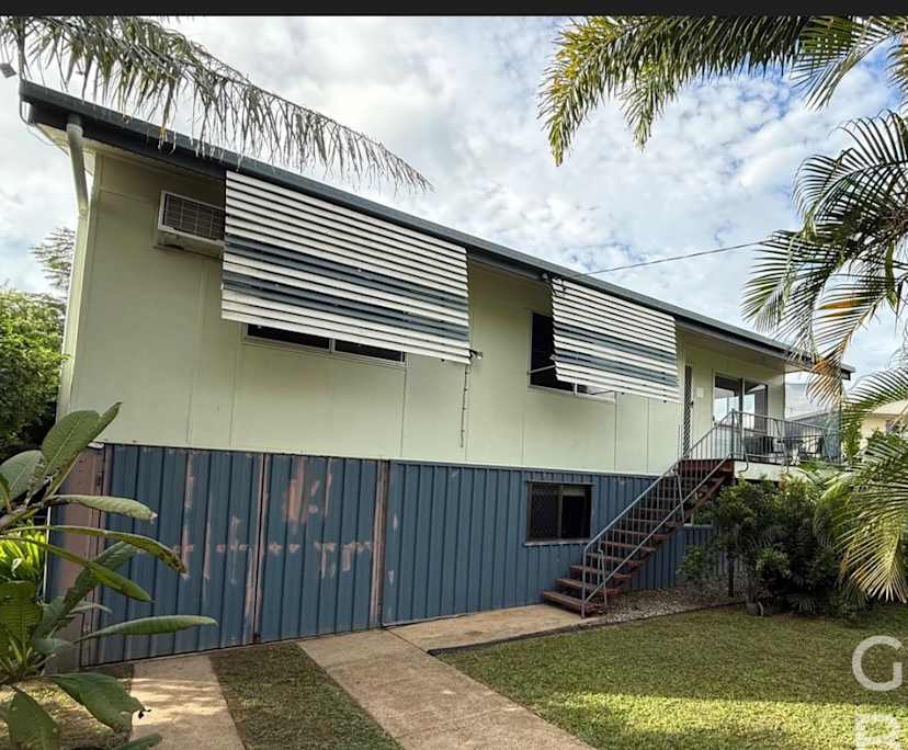 Room in a share house