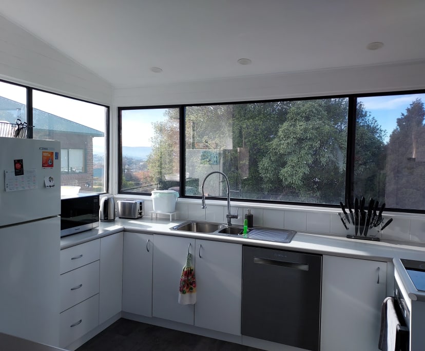 $239, Share-house, 3 bathrooms, Sandy Bay TAS 7005