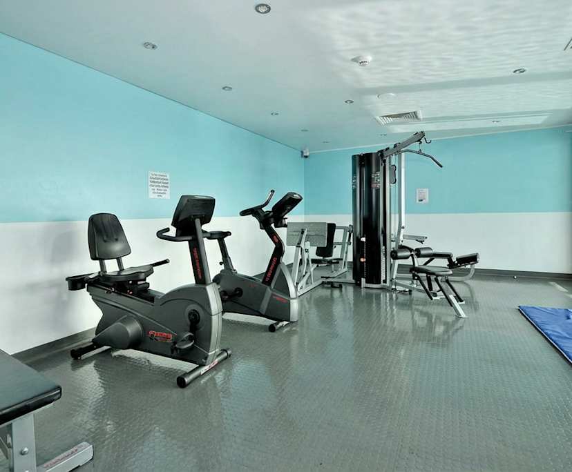 $730, Whole-property, 2 bathrooms, Melbourne VIC 3000