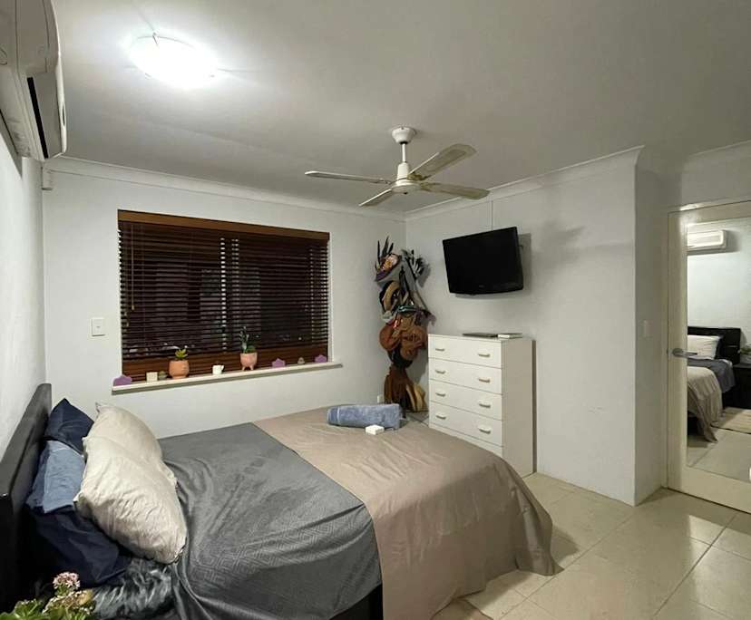 Furnished room in a share house