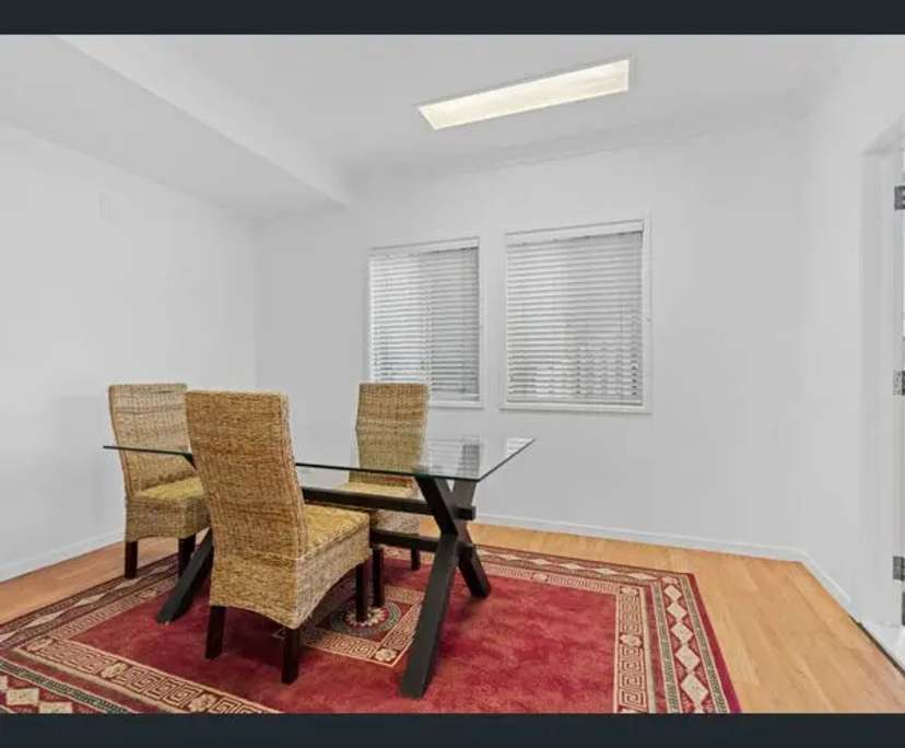 $400, Flatshare, 3 bathrooms, Coorparoo QLD 4151