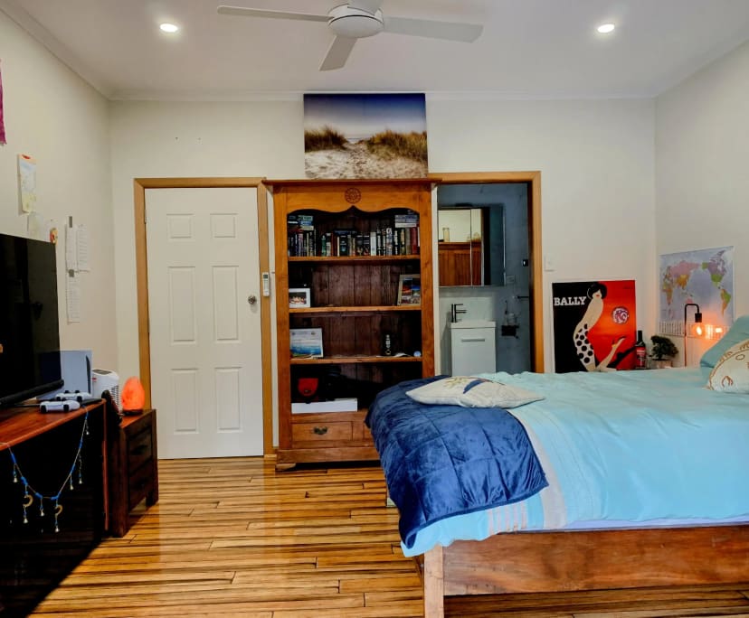 Room with ensuite in a share house