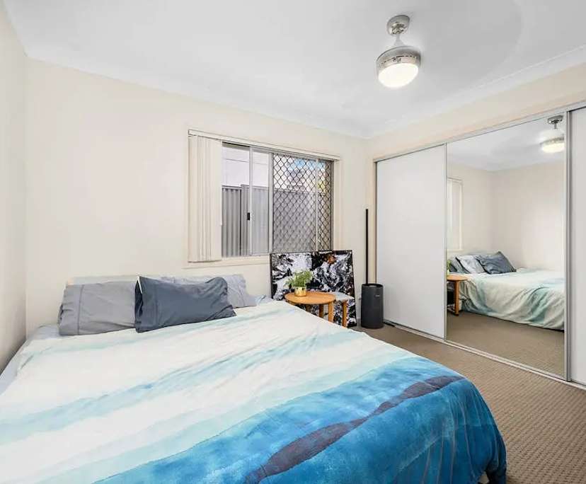 $350, Flatshare, 2 rooms, Miami QLD 4220, Miami QLD 4220