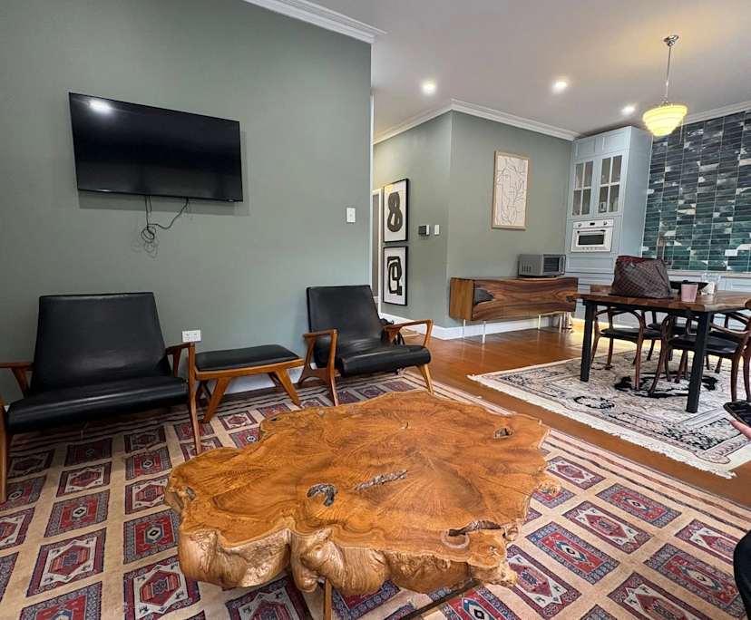 Furnished room in a flatshare