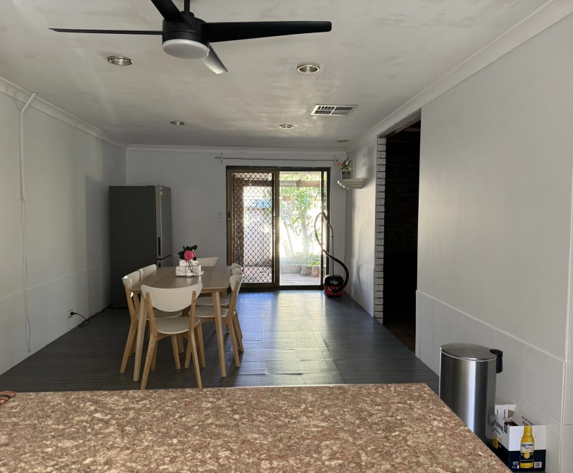 $290, Share-house, 5 bathrooms, Waterford WA 6152