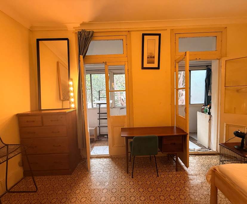 Furnished room in a share house