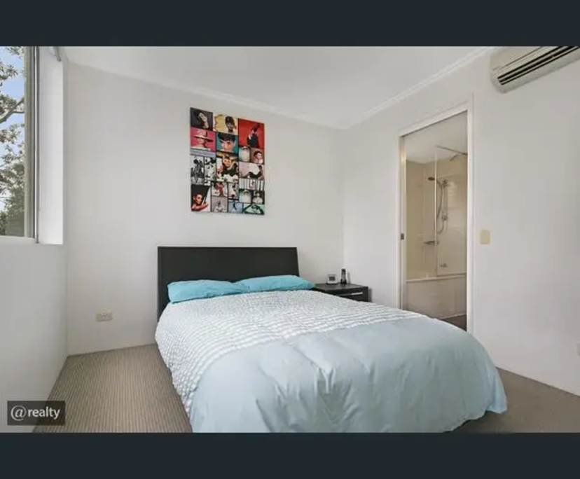 $365, Flatshare, 2 bathrooms, South Brisbane QLD 4101