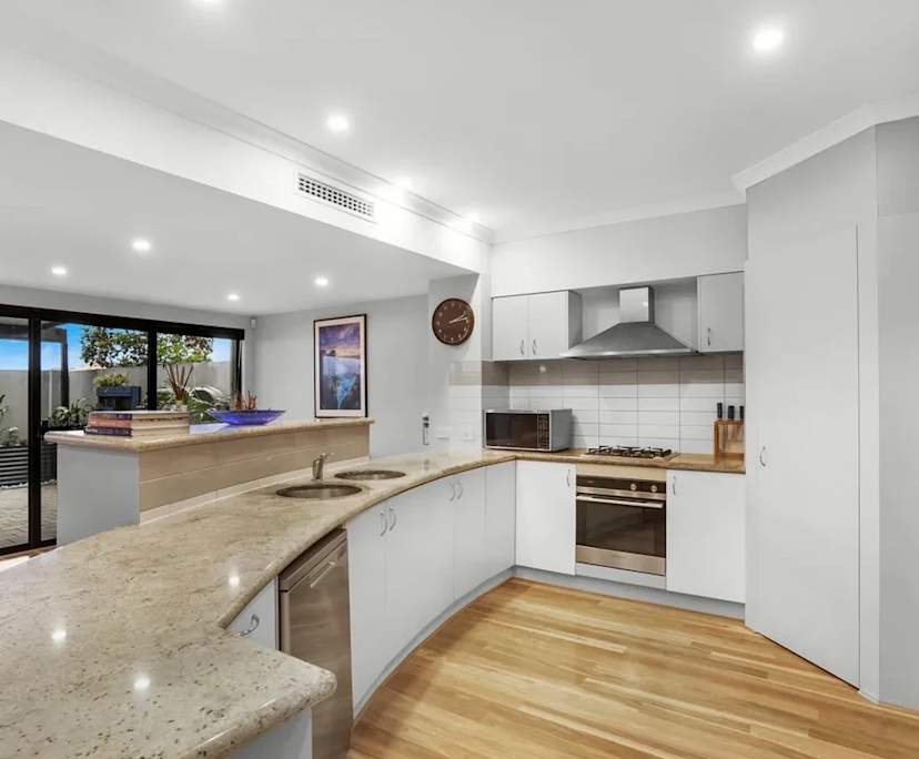 $450, Share-house, 3 bathrooms, Stirling WA 6021